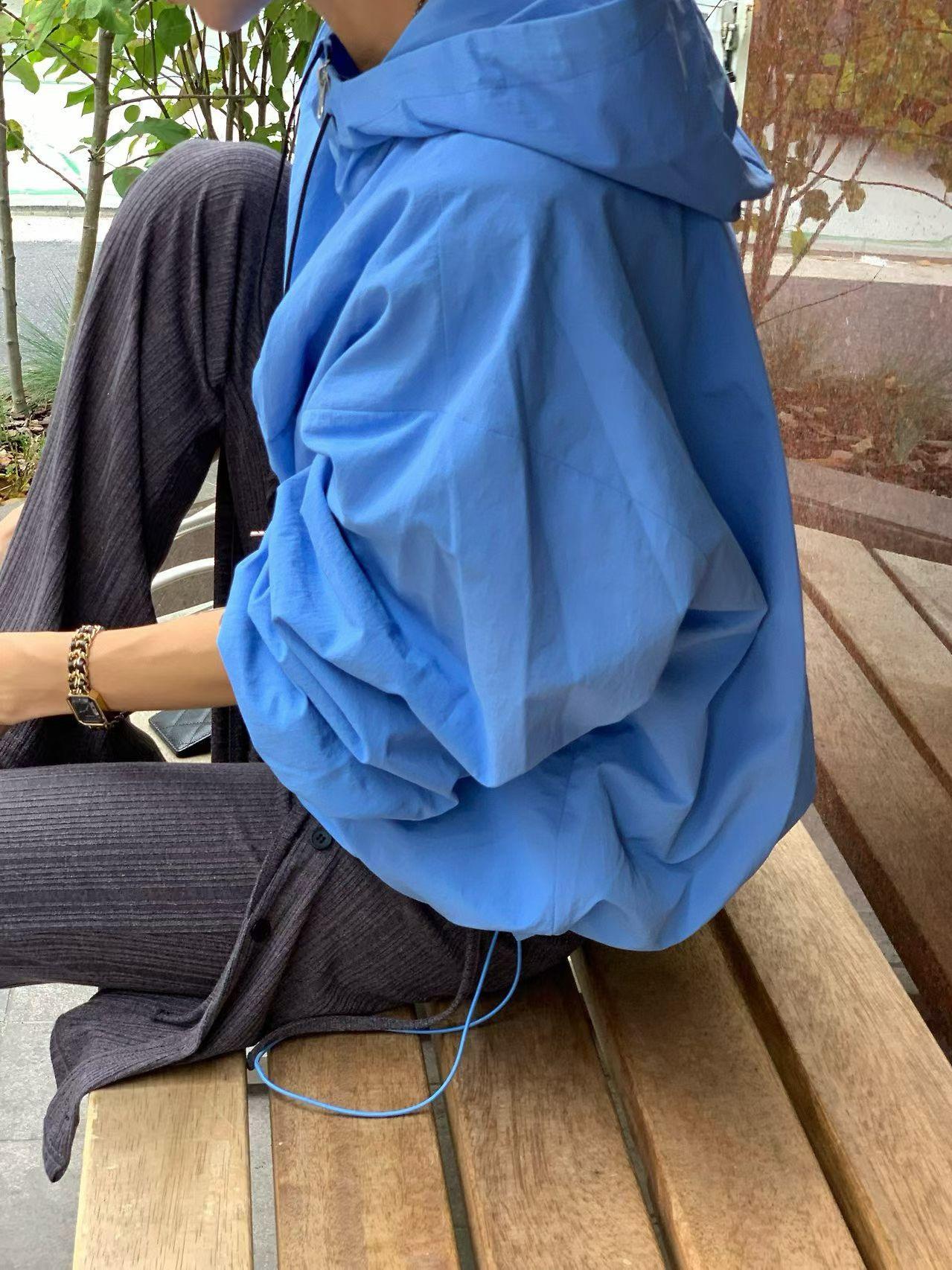 無聲連帽尼龍外套